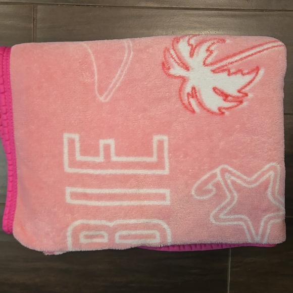 Barbie Blanket Oversized 60” x 45” - Picture 8 of 8